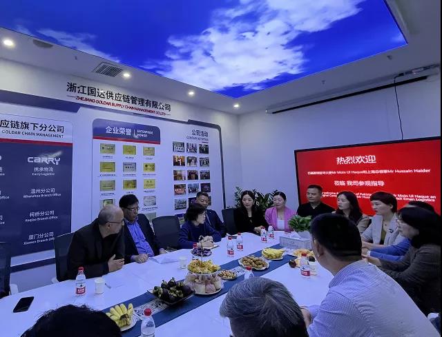 巴基斯坦駐北京大使和駐上?？傤I(lǐng)事與參與易巴通面對(duì)面座談會(huì)